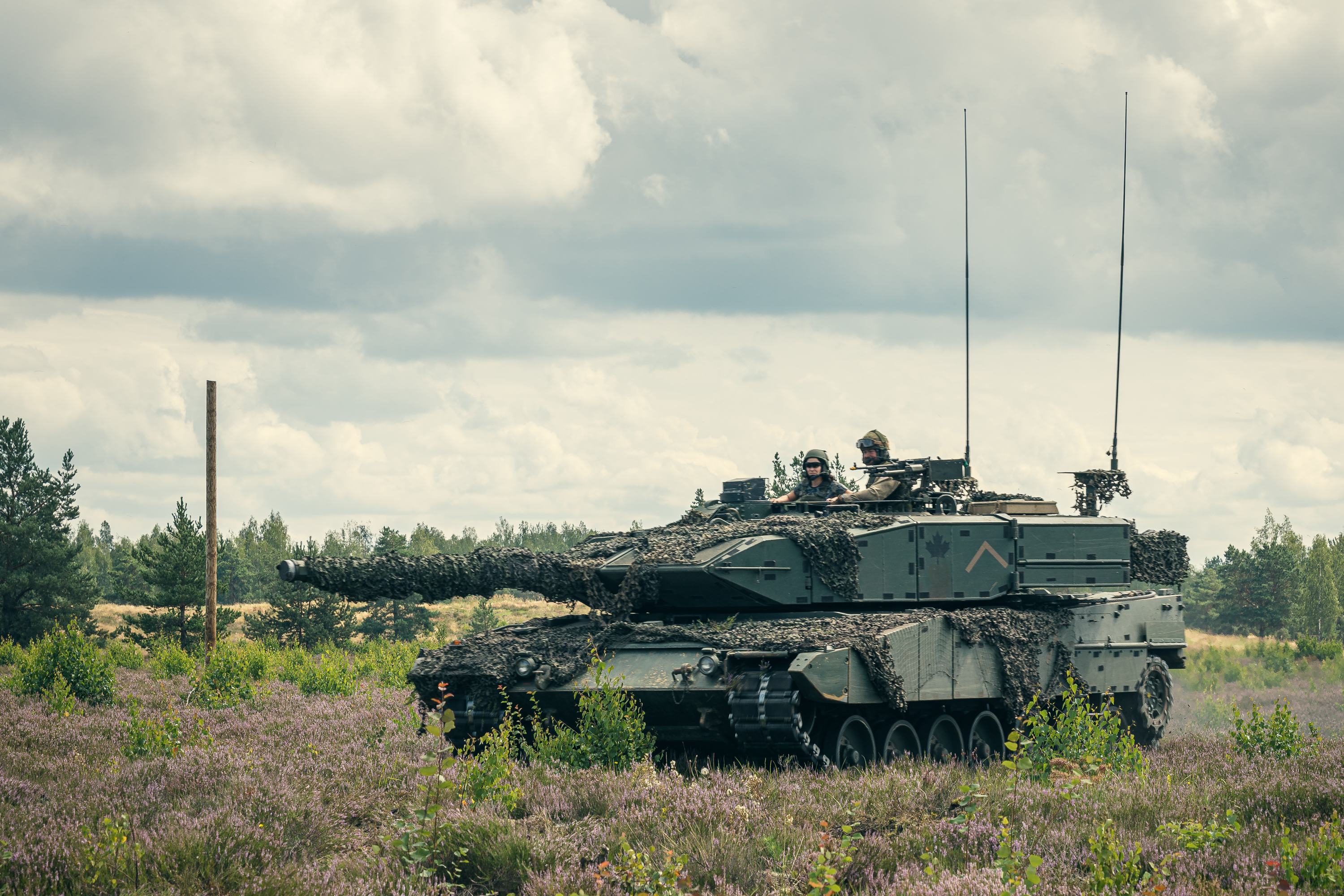 Ādažu bāzē ieliks pamatakmeni Kanādas finansētam kaujas transportlīdzekļu tehnisko apkopju un remonta centram