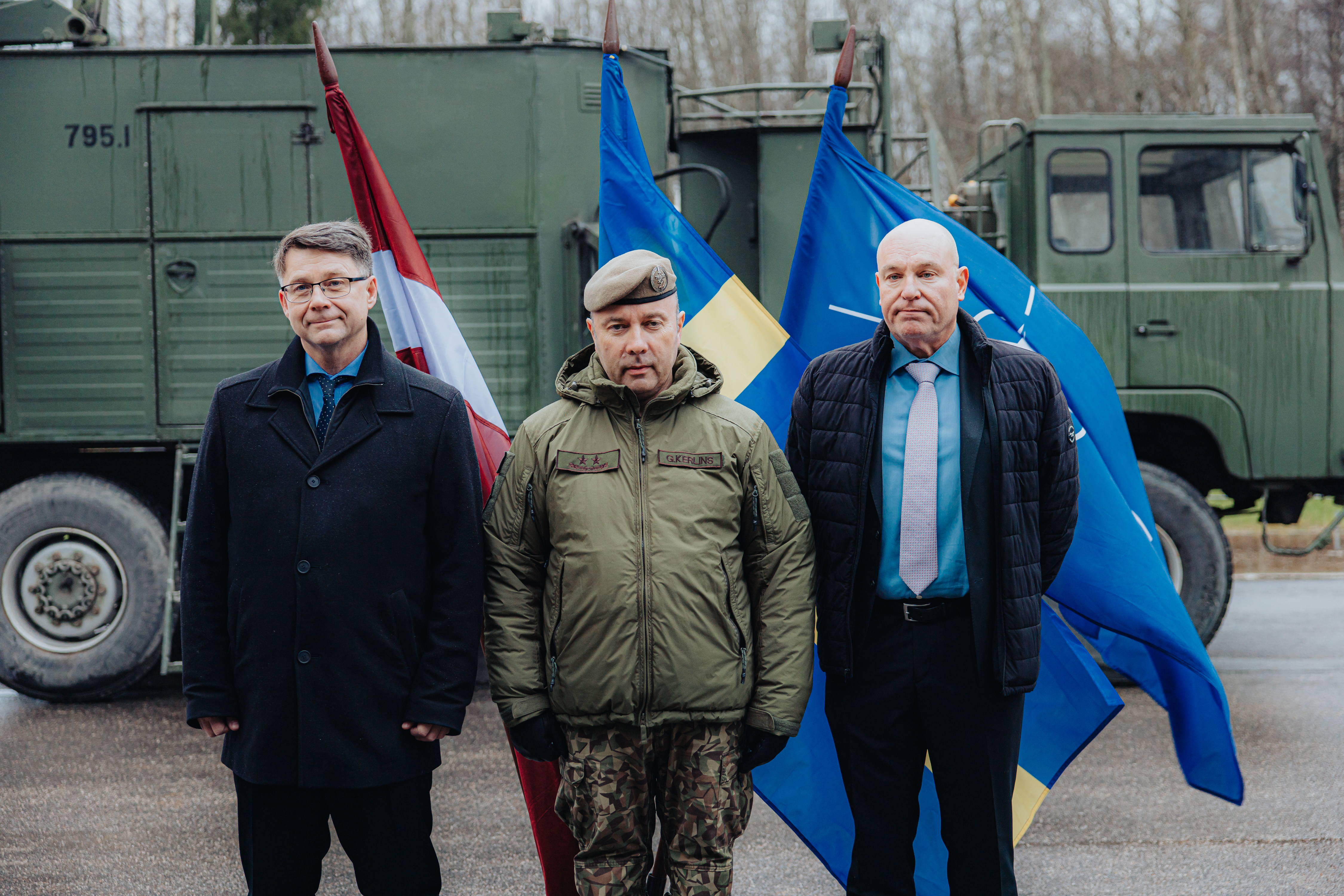 Svinīgi nodod “Giraffe” 1X gaisa telpas novērošanas radarus